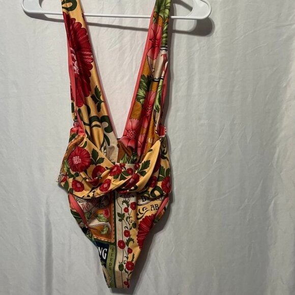 Agua Bendita Ellis Plunge Swimsuit | Medium - Picture 9 of 9